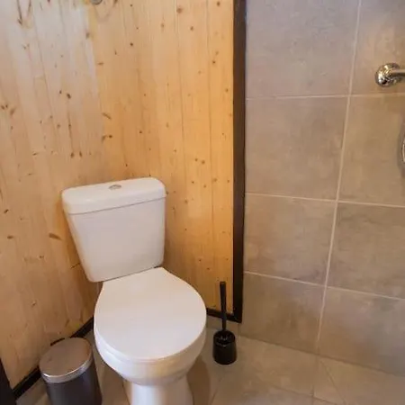 Theblackhouse 300m From Sea Holiday home Lembuzi